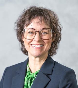 Claudia Urzinger-Woon